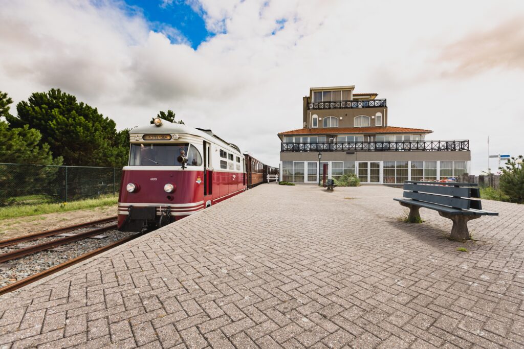 Ritje met de RTM-tram langs Residence Kabbelaarsbank